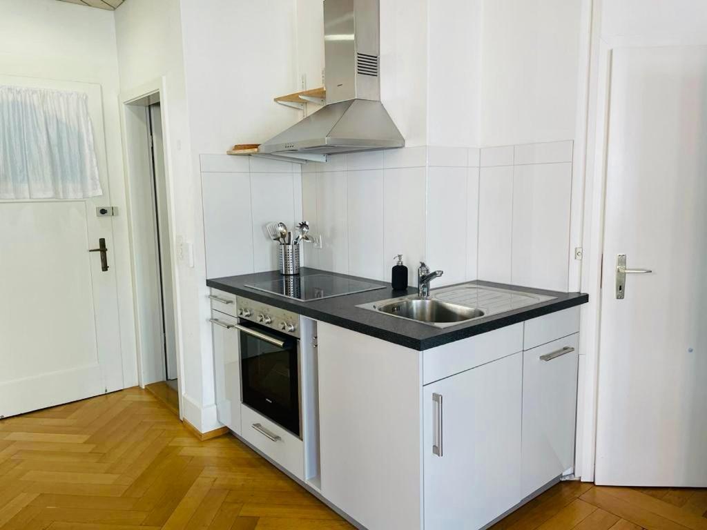 Apartment Marktplatz 2 Basel Luaran gambar